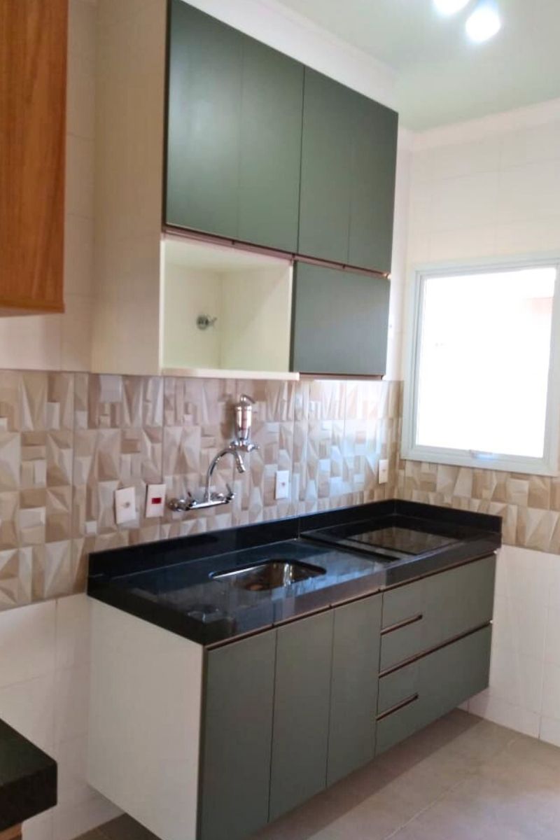 Comparação de cozinha planejada organizada Zogbi